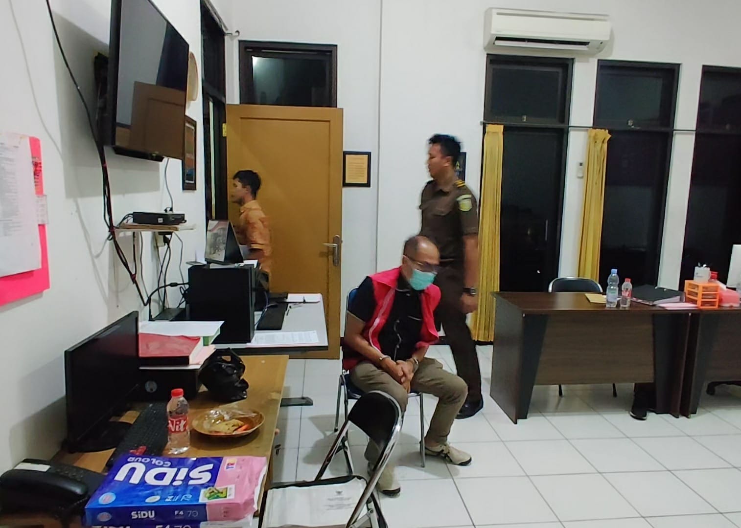 Jadi Tersangka Korupsi, Kejari Batang Tahan Pejabat Pelabuhan Dan Rekanan