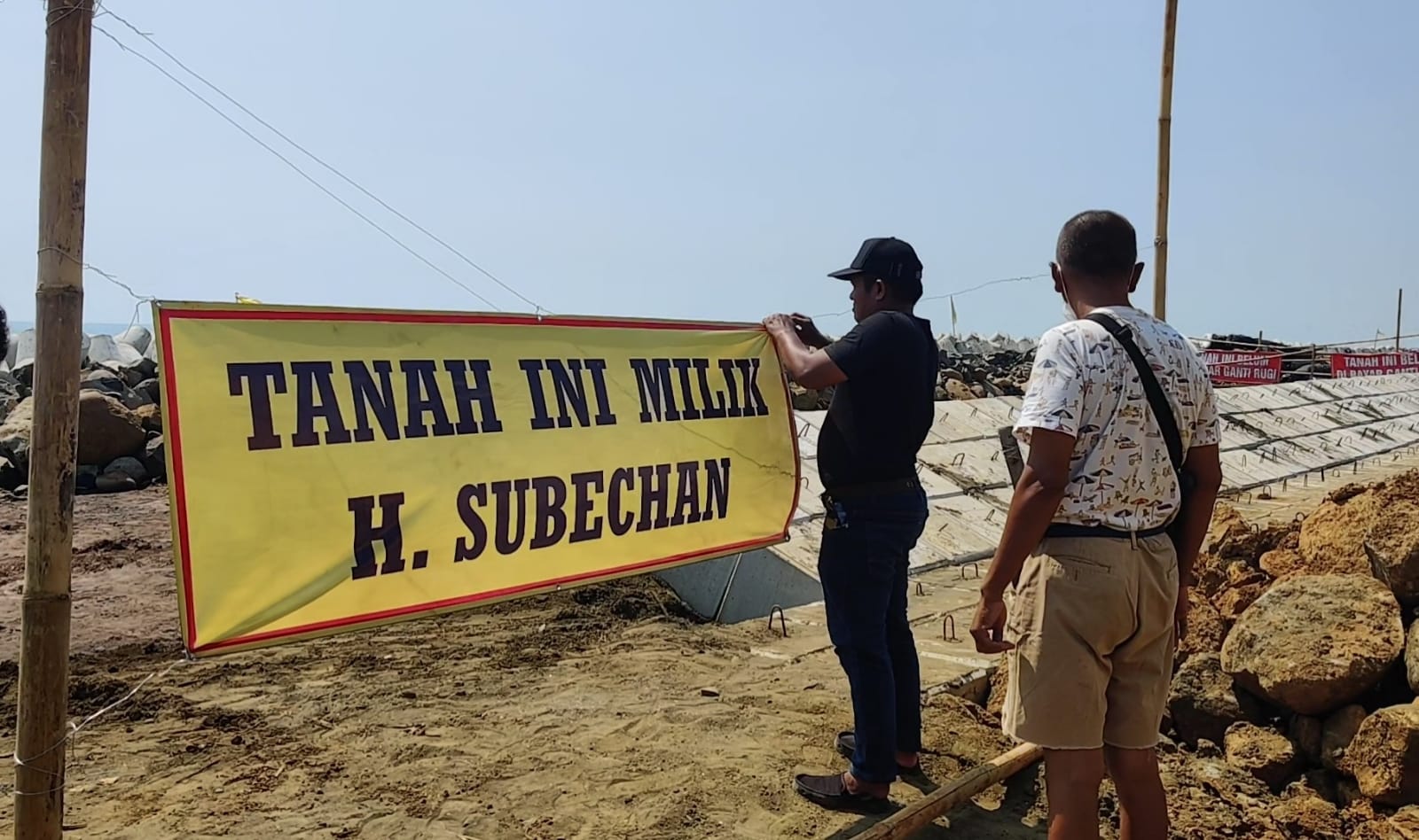 Korban Proyek Tanggul Pantai Slamaran Kota Pekalongan Tunggu Hasil Ukur BPN