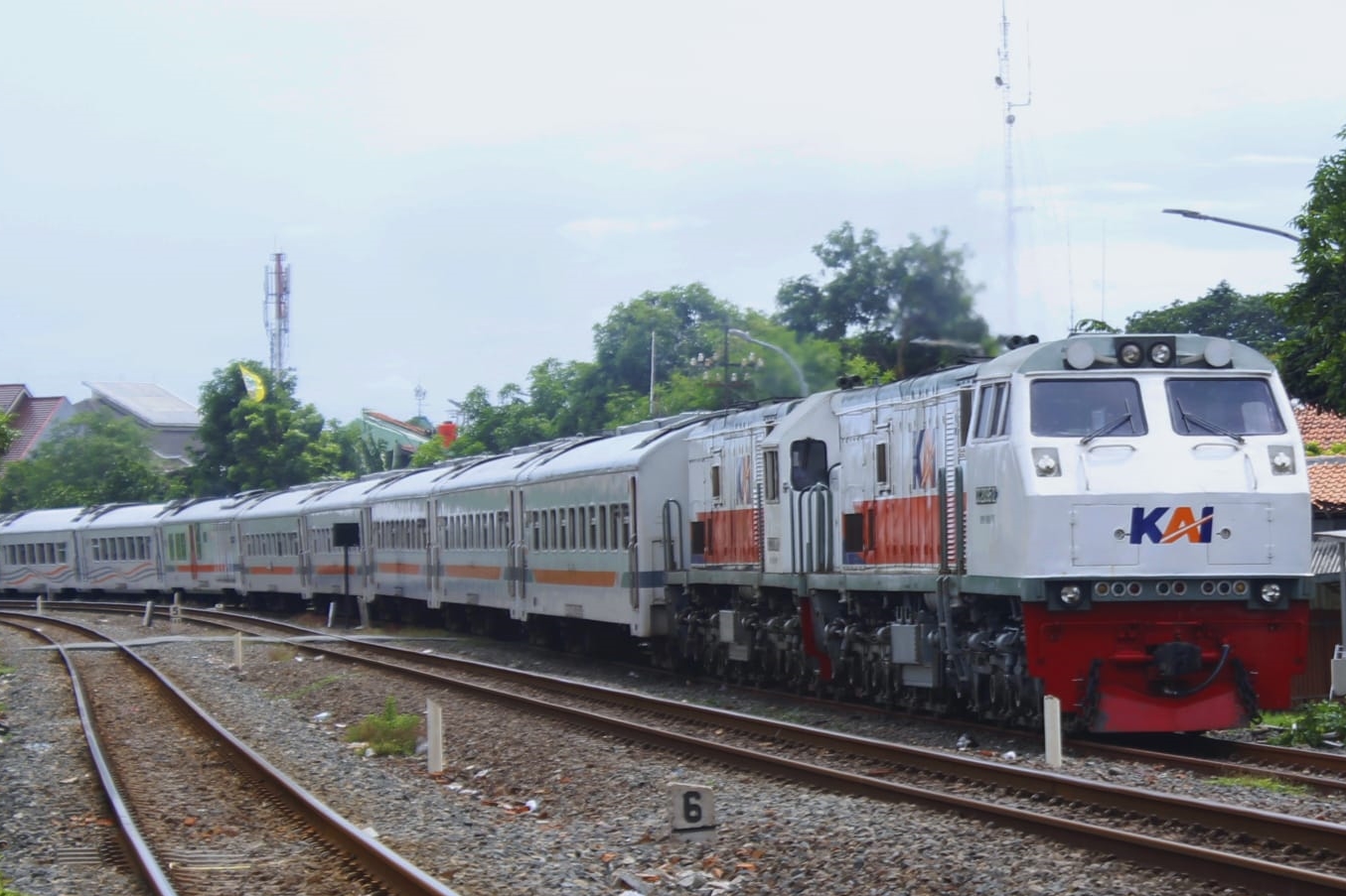 Semester I 2024 Jumlah Penumpang Kereta Api Daop 4 Semarang Tembus 3 Juta Orang