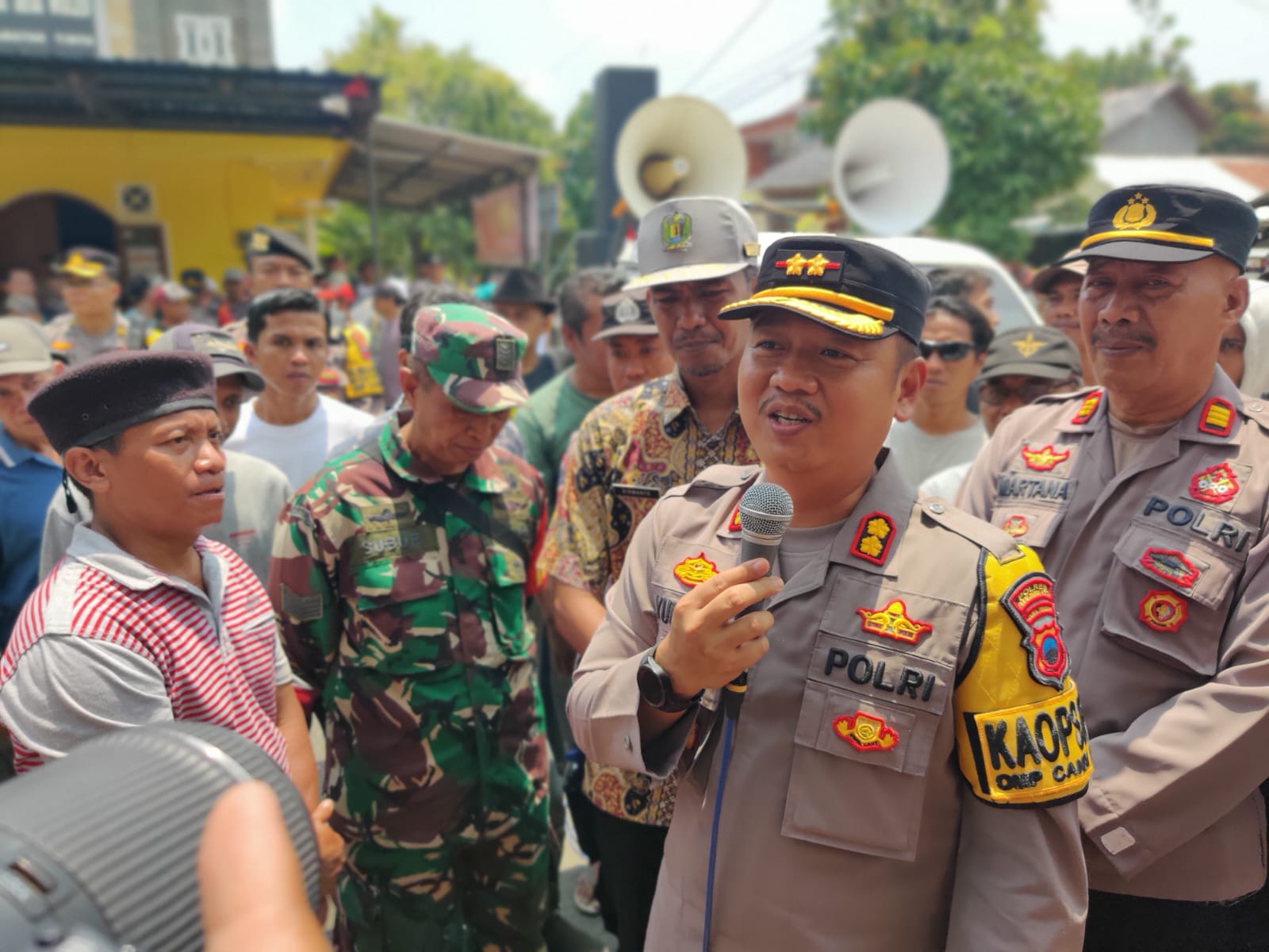Ratusan Warga Kembali Demo Tuntut Kades Wuled Pekalongan Mundur dari Jabatannya