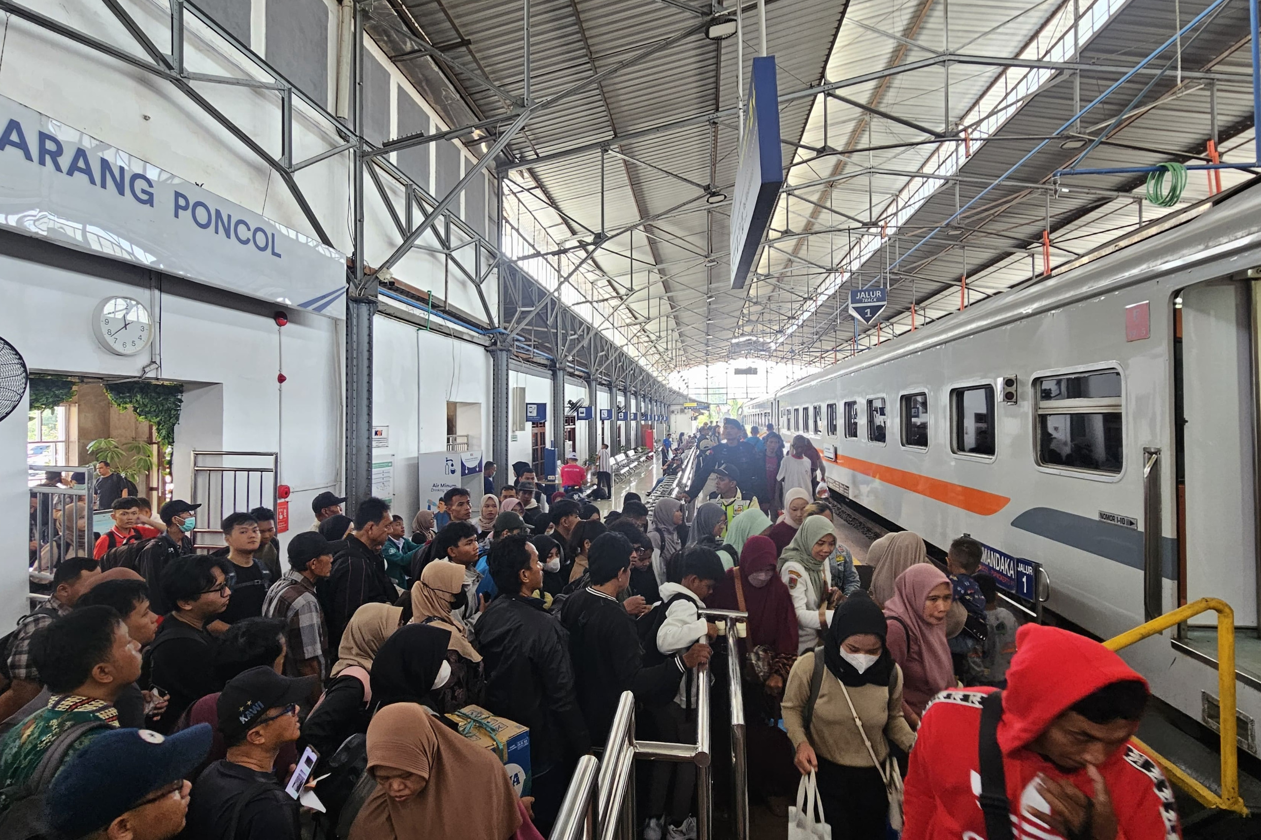 Libur Natal dan Tahun Baru Usai, Daop IV Semarang Catatkan 823 Ribu Penumpang