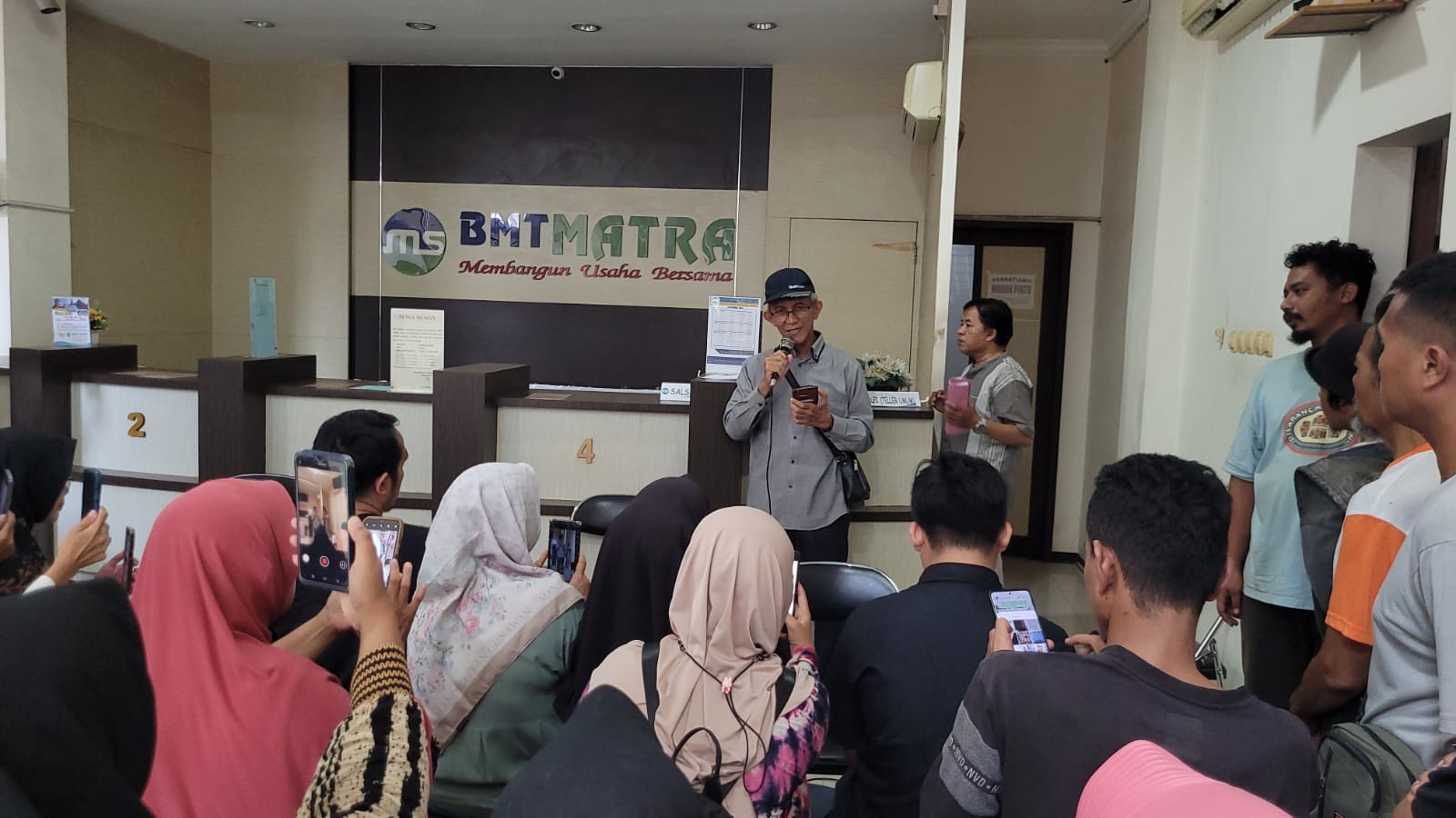 Anggota BMT Matra Teriak, Duit 10 Miliar Tak Bisa Dicairkan