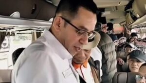 Sediakan 4 Bus Gratis, Rizal Bawazier Bantu Ratusan Pemudik Pulang Kampung