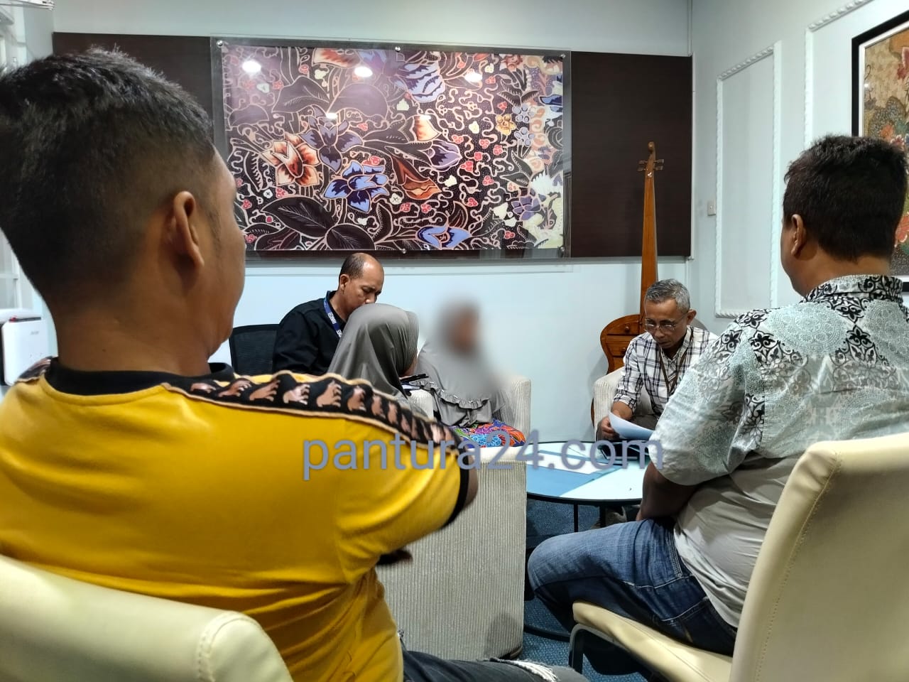 Nasabah Korban Dugaan Kredit Ganda Datangi Kantor BRI Batang, Manager Bank Sampaikan Ini