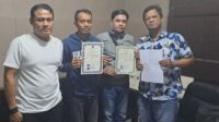 Dua Pemuda Pekalongan Akhirnya Terima Kembali Ijazah yang Ditahan Perusahaan Sejak 2013