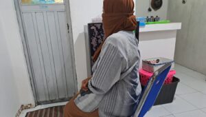 Ibu Lima Anak di Pekalongan utara Merasa Ditinggal Suami Tanpa Kepastian, Pertanyakan Perubahan Status KTP