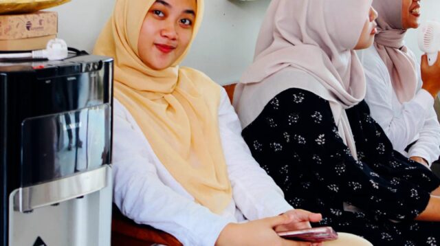 Mahasiswi PSDKU Undip Pekalongan, Raeni Putri Sari, Ukir Prestasi dari Kampus hingga Gelanggang Taekwondo
