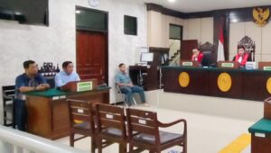Bank Plat Merah Digugat Warga Batang, Kios Dilelang Jadi Sorotan