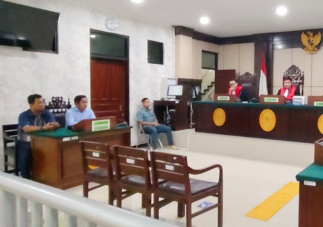 Bank Plat Merah Digugat Warga Batang, Kios Dilelang Jadi Sorotan