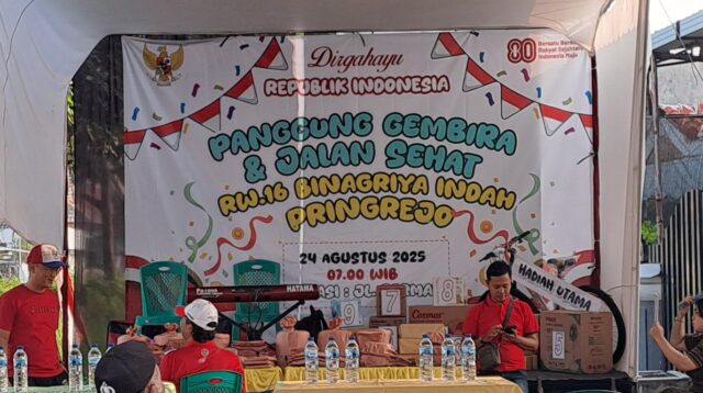 Warga RW 16 Binagriya Indah Gelar Jalan Sehat dan Panggung Gembira HUT ke-80 RI