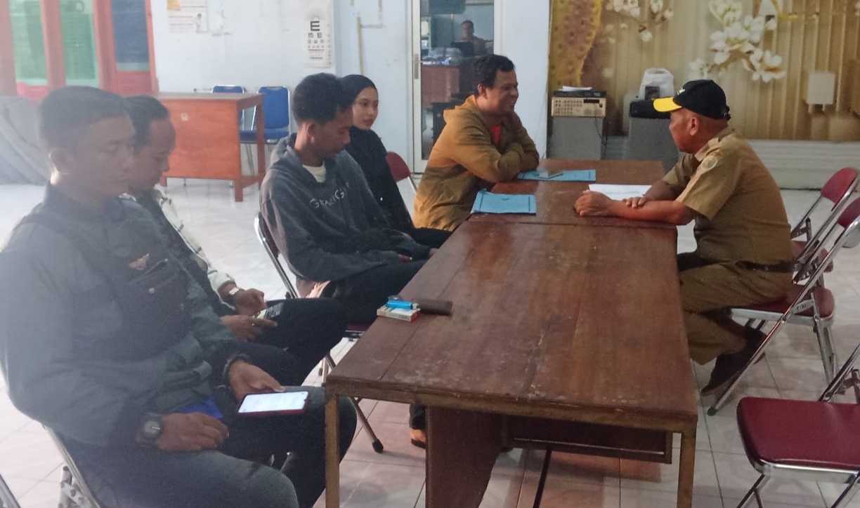 Diduga Merasa Dilindungi Kakak Ipar Kepala Desa, RS Abaikan Audiensi dengan Bos Cucian Jeans
