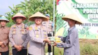 Dukung Ketahanan Pangan, Polres Pekalongan Tanam Jagung di Lahan Pesantren