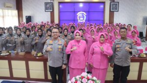 Kapolres Pekalongan Ajak Bhayangkari dan Polwan Jadi Teladan di Masyarakat
