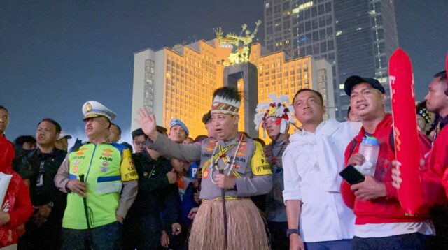 Kapolri dan Mensesneg Hadiri Puncak Perayaan Kemerdekaan di Bundaran Hotel Indonesia