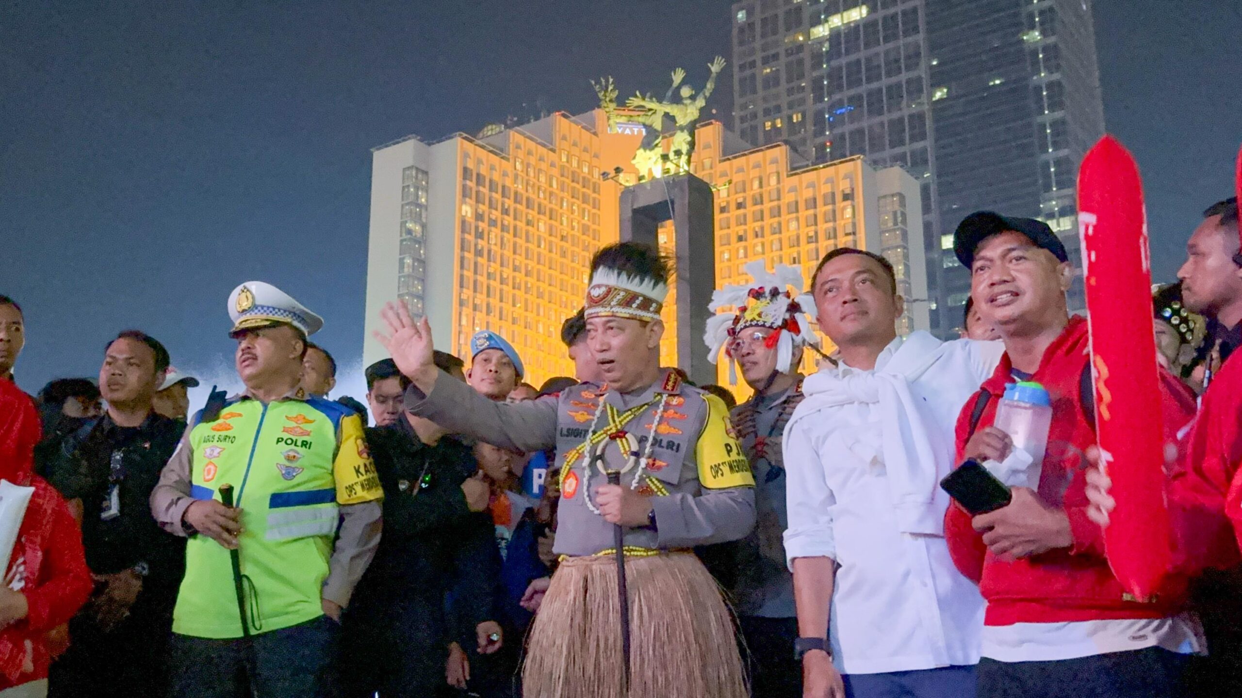Kapolri dan Mensesneg Hadiri Puncak Perayaan Kemerdekaan di Bundaran Hotel Indonesia