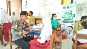 Polres Pekalongan Gelar Cek Kesehatan Gratis untuk Siswa SD di Kajen
