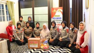 Polwan Polres Pekalongan Anjangsana ke Purnawirawan dalam Rangka Hari Polwan ke-77
