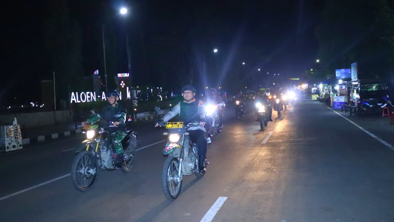 Patroli Sepeda Motor, Kapolres dan Dandim Pekalongan Pantau Kamtibmas