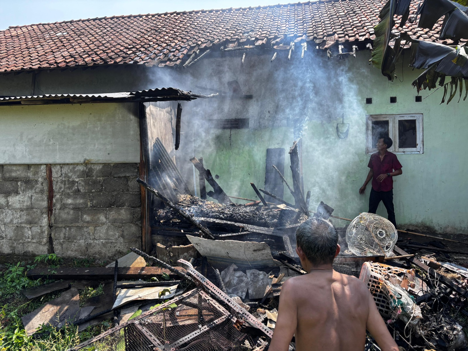 Korsleting Listrik Picu Kebakaran Rumah di Pekalongan, Kerugian Rp15 Juta