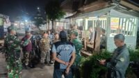 Babinsa Koramil 13/Banyuputih Bersama Banser Tinjau Pos Kamling, Ajak Warga Jaga Kamtibmas