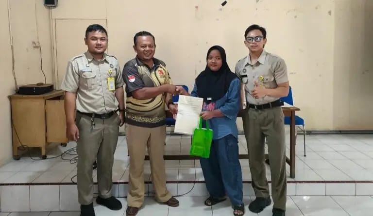 Pemdes Kalipancur Serahkan 24 Sertifikat Tanah kepada Warga