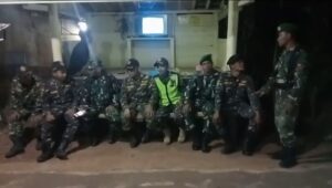 Koramil 01/Subah Gelar Patroli Siskamling Bersama Warga