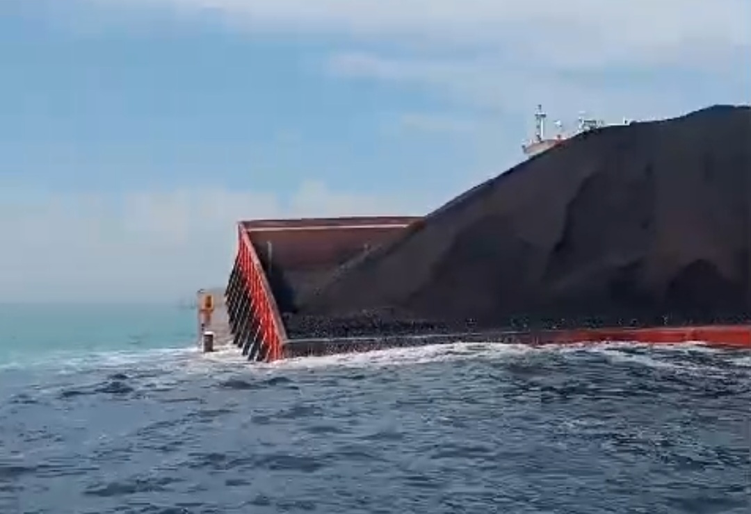 LSM Robin Hood 23 Soroti Dugaan Tumpahan Batu Bara di Pelabuhan Batang, Siap Audiensi dengan DLH dan PLTU