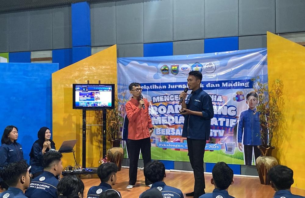 Siswa SMAN 2 Batang Ikuti Pelatihan Jurnalistik dan Broadcasting di IWIMA Pekalongan