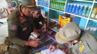 Satpol PP Batang Gelar Operasi Gabungan Berantas Rokok Ilegal di Kecamatan Bandar