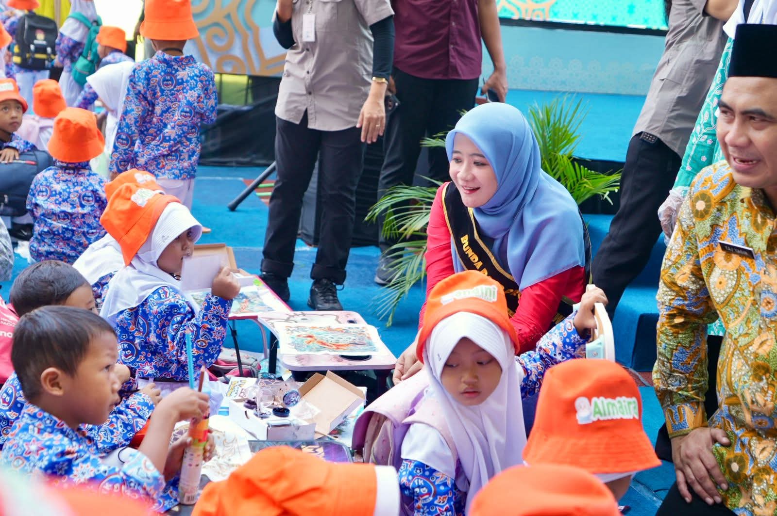 Ribuan Siswa PAUD Ikuti Aksi Membatik Massal di Jatidiri, Raih Rekor MURI
