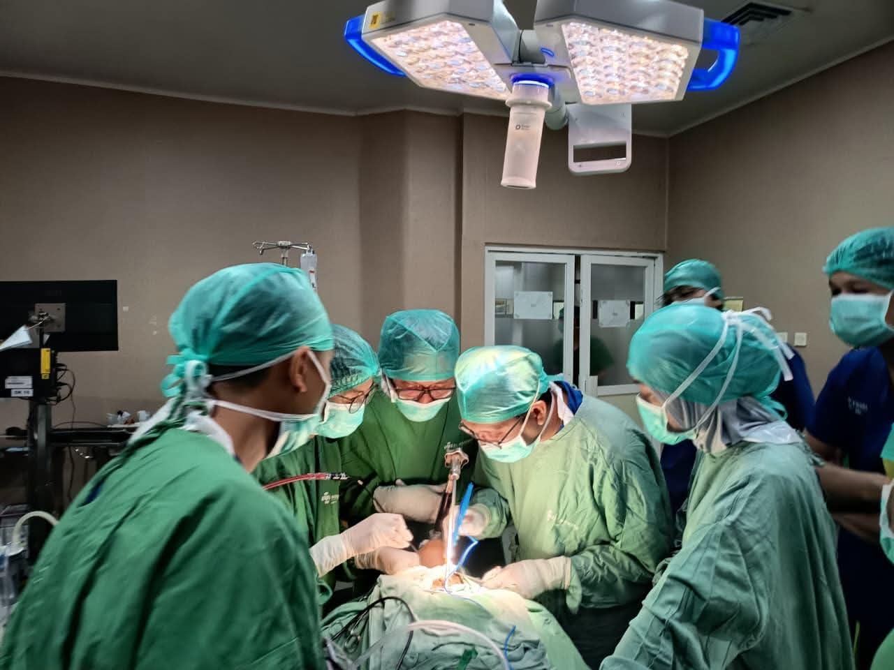 RSUD Dr Moewardi Berhasil Tangani Kasus Langka Stenosis Laringotrakeal