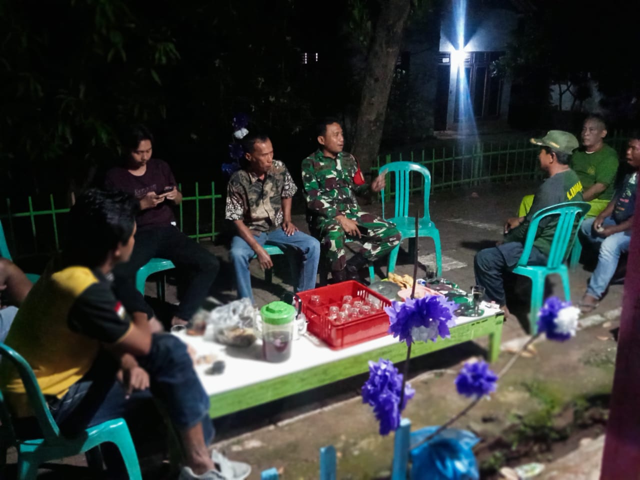 TNI Ajak Warga Tambak Boyo Aktifkan Pos Kamling Saat Musim Hujan