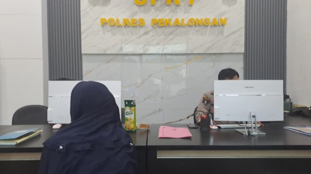 Nenek 85 Tahun Laporkan Dugaan Mafia Tanah ke Polres Pekalongan, Harap Keadilan Terungkap Nenek 85 Tahun Laporkan Dugaan Mafia Tanah ke Polres Pekalongan, Harap Keadilan Terungkap