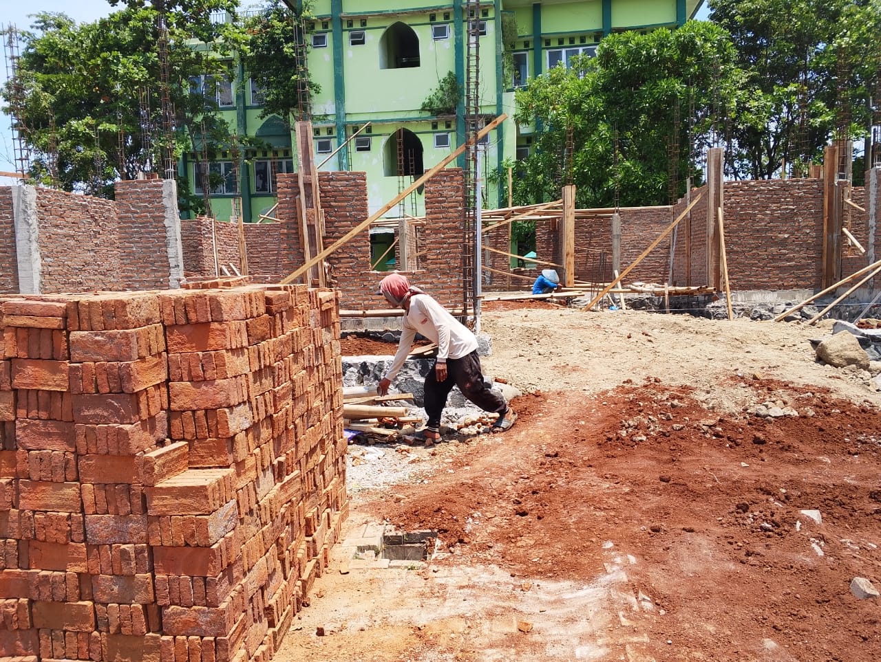 GNPK-RI Soroti Dugaan Pelanggaran Teknis di Proyek Pembangunan Gedung Kelurahan Panjang Baru Pekalongan