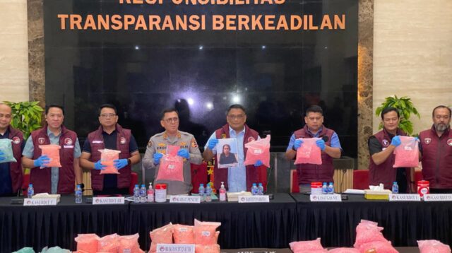 Bareskrim Polri Ungkap Ratusan Ribu Ekstasi Terselip dalam Kasus Kecelakaan di Tol Lampung