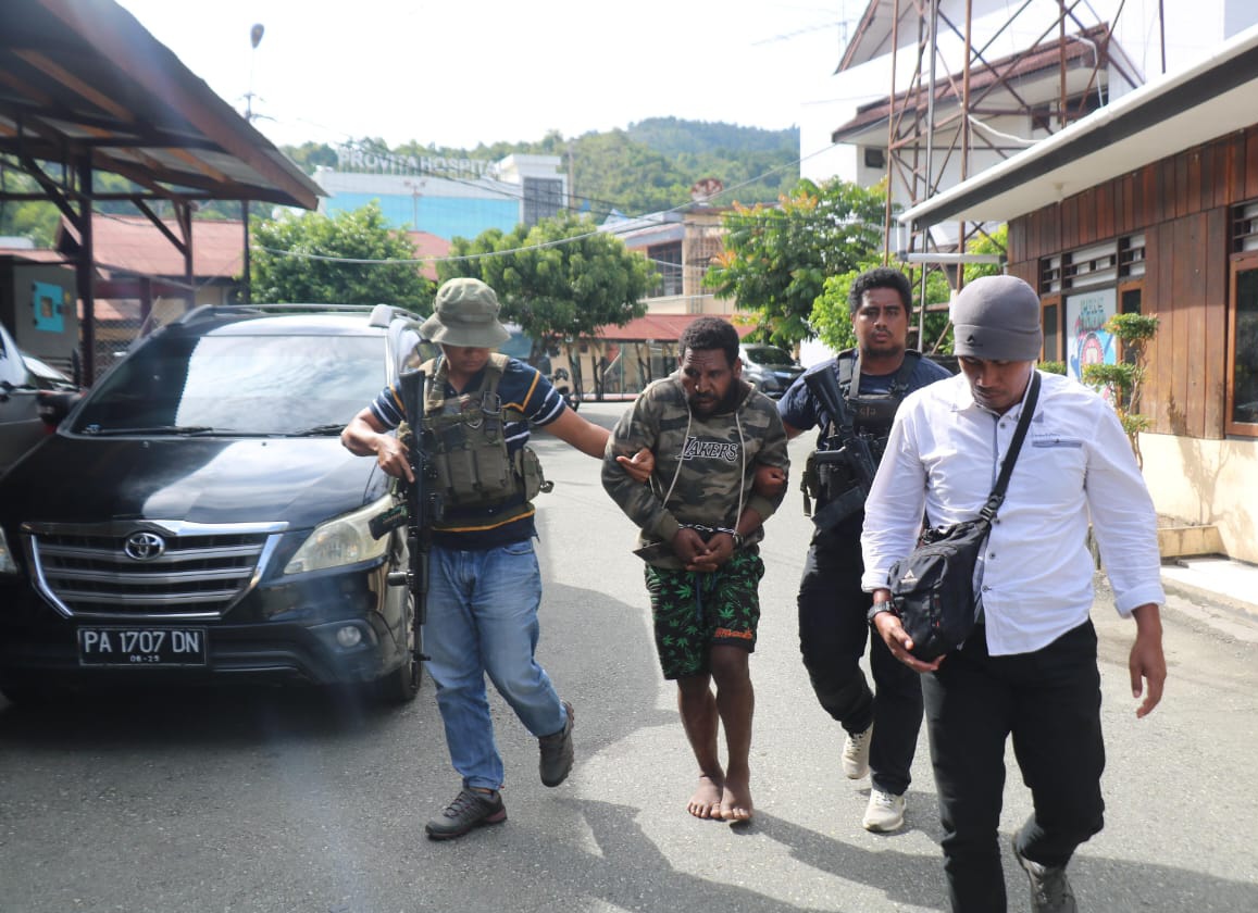 DPO KKB Maam Taplo Ditangkap di Keerom, Diduga Terlibat Penyerangan Nakes Kiwirok