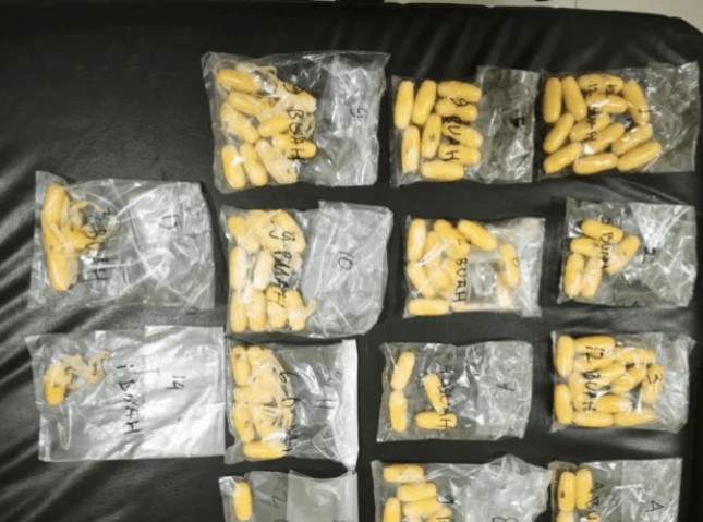 Pasutri Pakistan Selundupkan 159 Kapsul Sabu dengan Modus Body Packing di Bandara Soetta