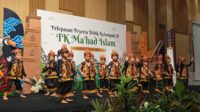 Suasana Haru Warnai Pelepasan 68 Siswa TK Ma’had Islam di Hotel Nirwana