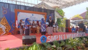 SMPN 1 Wonokerto Gelar Perpisahan Penuh Makna, Pelepasan Merpati Jadi Simbol Raih Cita-Cita