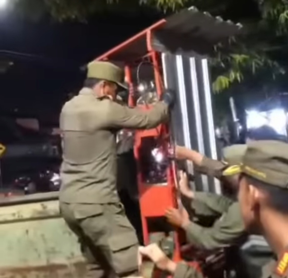 LSM Robin Hood 23 Soroti Penertiban Satpol PP di Batang
