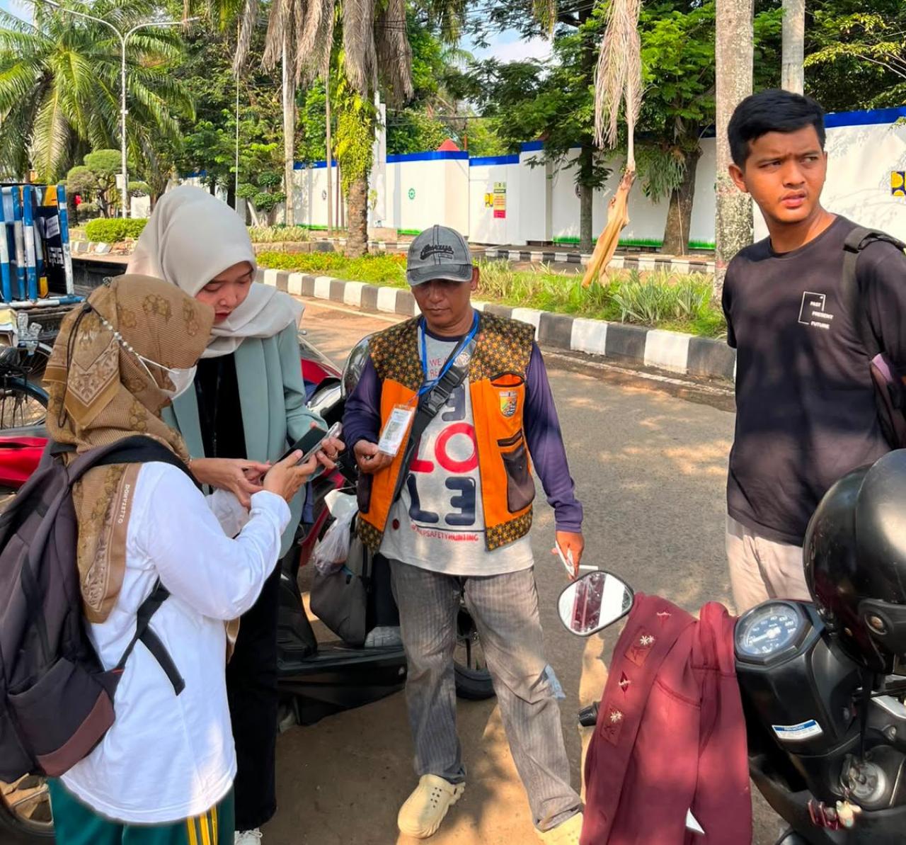 Dishub Kota Pekalongan Uji Coba Pembayaran Parkir QRIS di Alun-Alun dan Lapangan Mataram