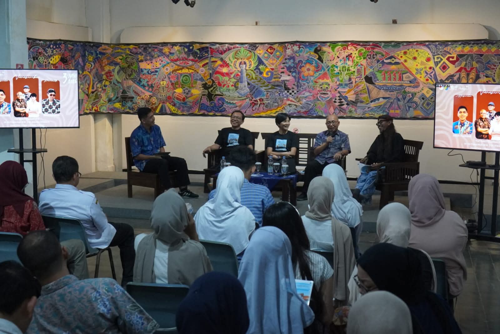 Lewat Bedah Buku, Museum Batik Pekalongan Ajak Generasi Muda Mencintai Batik