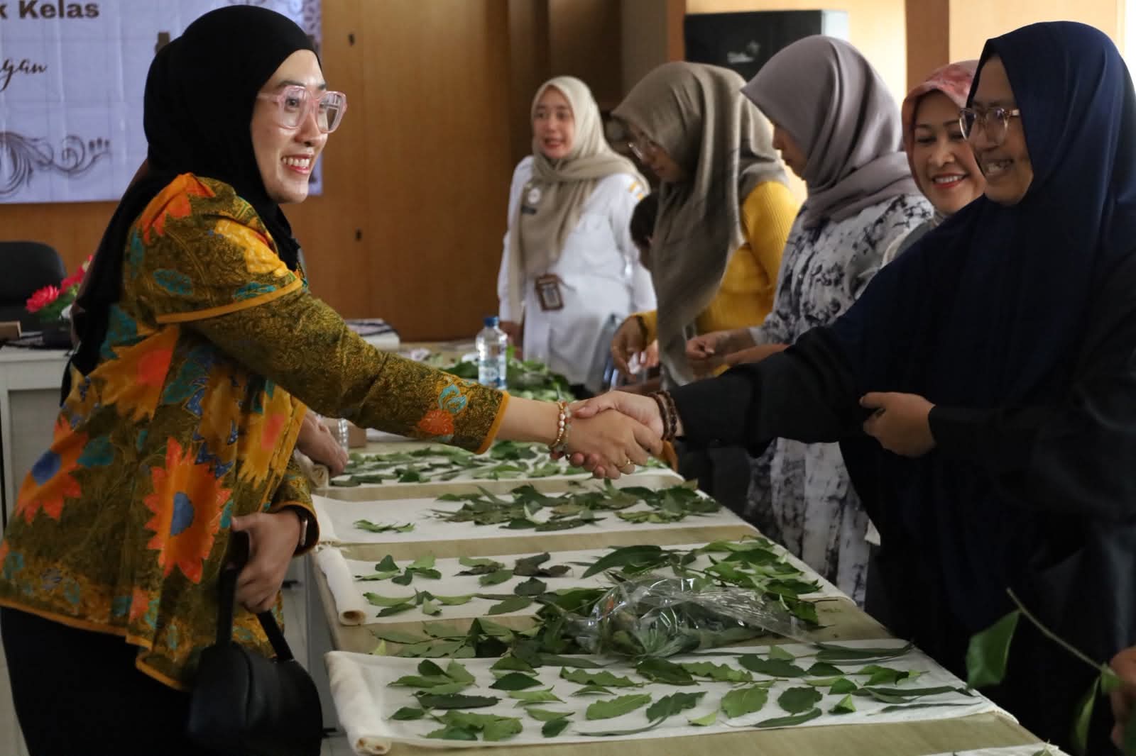 Pelatihan Ecoprint Buka Peluang Ekonomi Baru bagi UMKM Kota Pekalongan