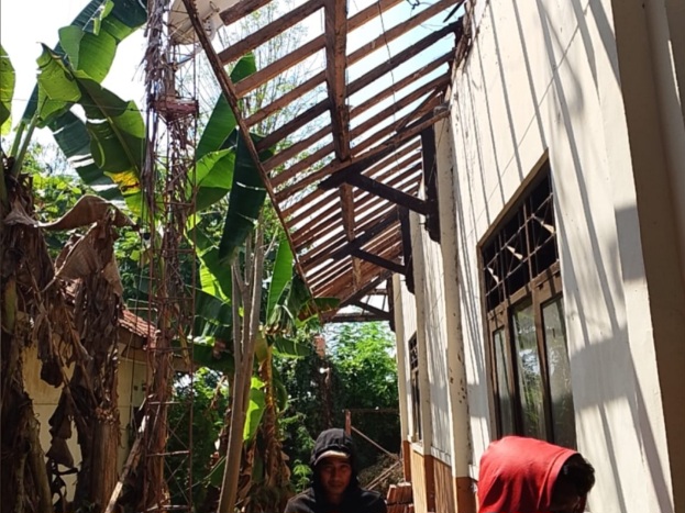 Belum Pasang Papan Informasi, Proyek Rehabilitasi Kantor Kecamatan Warungasem Dipertanyakan