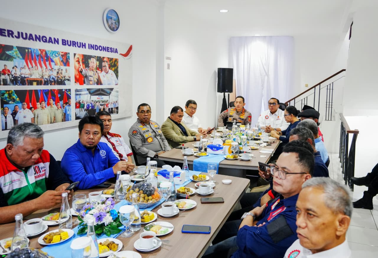 Kapolri Tampung Aspirasi Buruh Terkait RUU Ketenagakerjaan