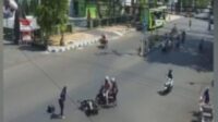Terobos Lampu Merah, Pelanggar Bisa Didenda Rp500 Ribu Terobos Lampu Merah, Pelanggar Bisa Didenda Rp500 Ribu