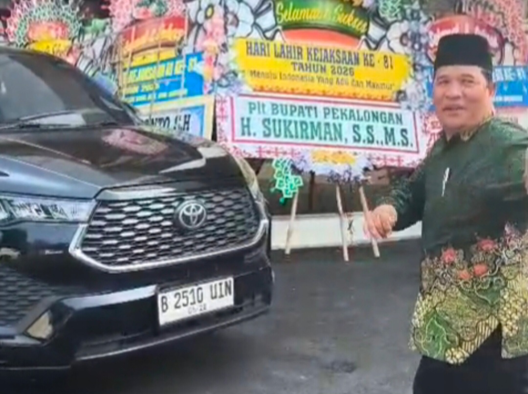 Mantan Kepala Kemenag Muncul di Kejari Pekalongan Saat Pemeriksaan BKK Berlangsung,Pilih Bungkam Saat Ditanya Wartawan