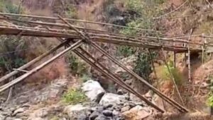 Warga Pertanyakan Prioritas Infrastruktur Pekalongan: Jembatan Bambu Petungkriyono Rapuh Mengkhawatirkan, Jalan Mulus Diaspal Rp755 Juta