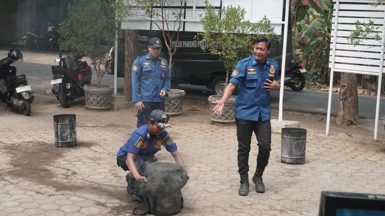 Tujuh Kebakaran Terjadi di Bong Cino, Warga Kuryos Diberi Edukasi