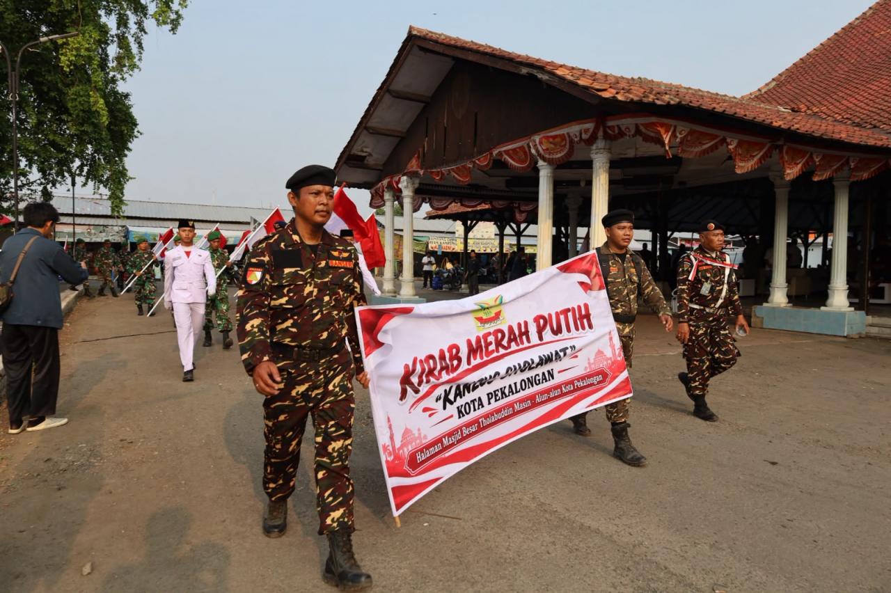 Kirab Merah Putih Kanzus Sholawat, Momentum Perkuat Persatuan dan Kebersamaan